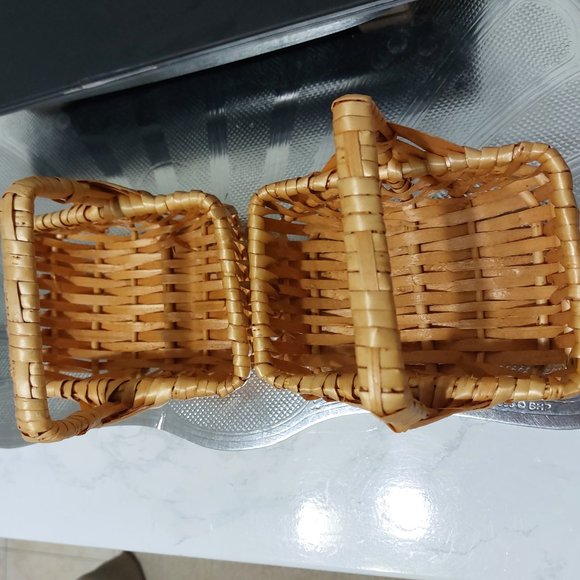 Set of Mini Super Cute Baskets Perfect for Trick or Treating Easter Egg Hunting - Picture 3 of 6